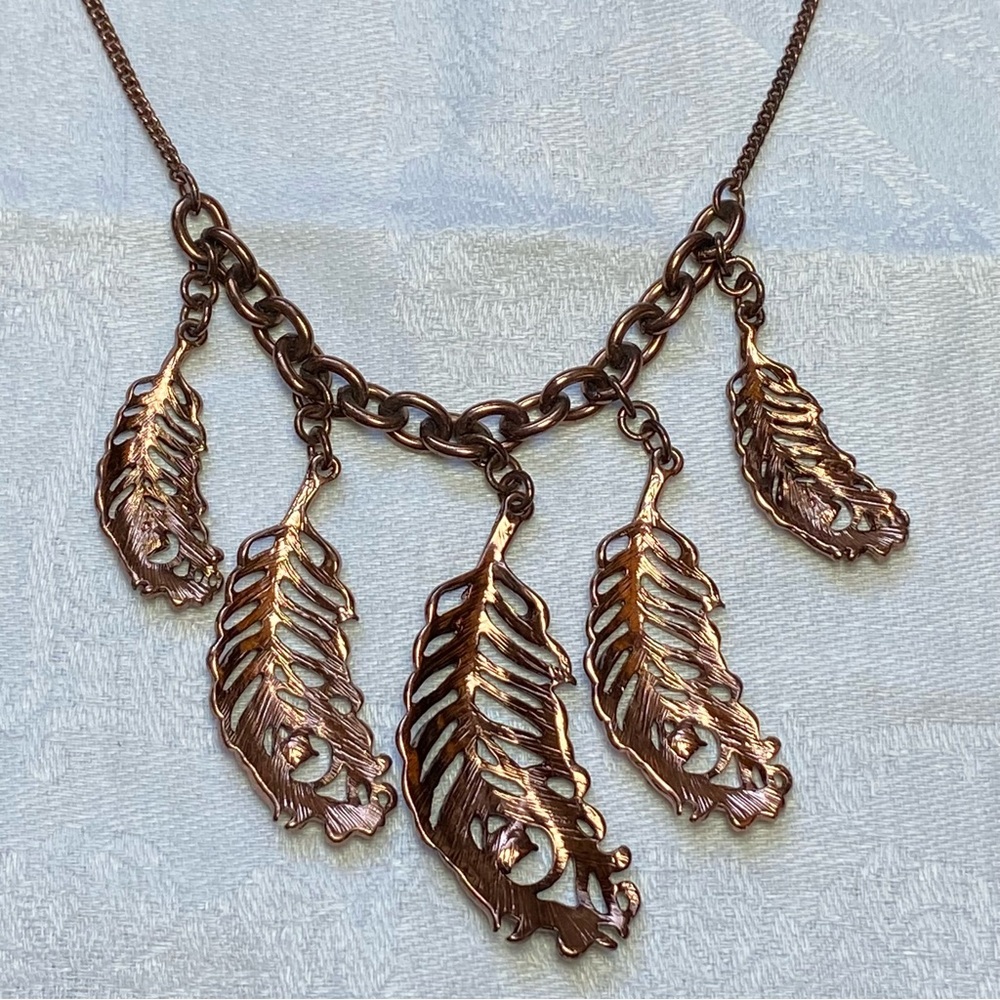Relic Copper Bronze Tone Hanging Feather Leaves Rhinestones Chain Necklace - Picture 6 of 7